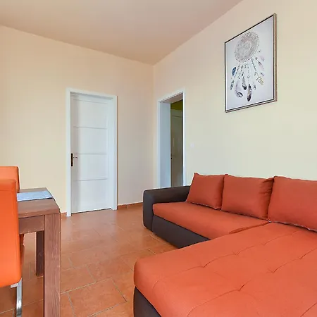 Apartment 2334 *
